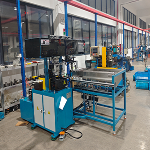 自动墩头机_自动上下料